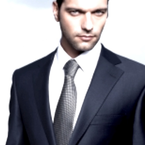 Business/ Special Occasions suits - Picture 3 of 3